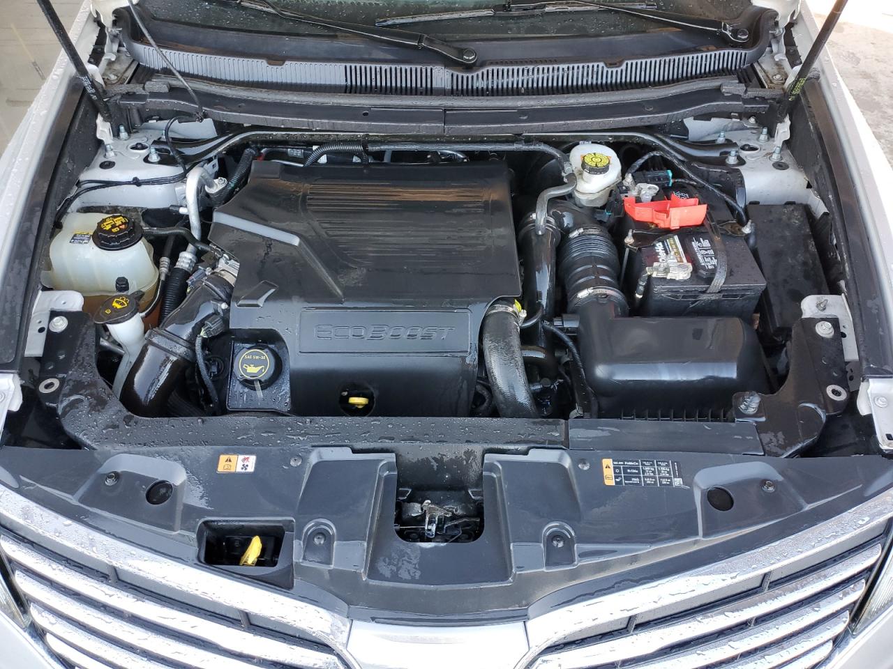 2019 Lincoln MKT - Image 12