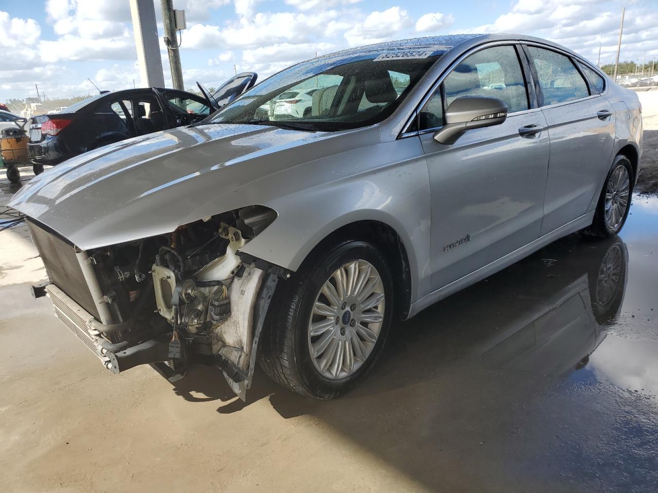2016 Ford Fusion - Image 1