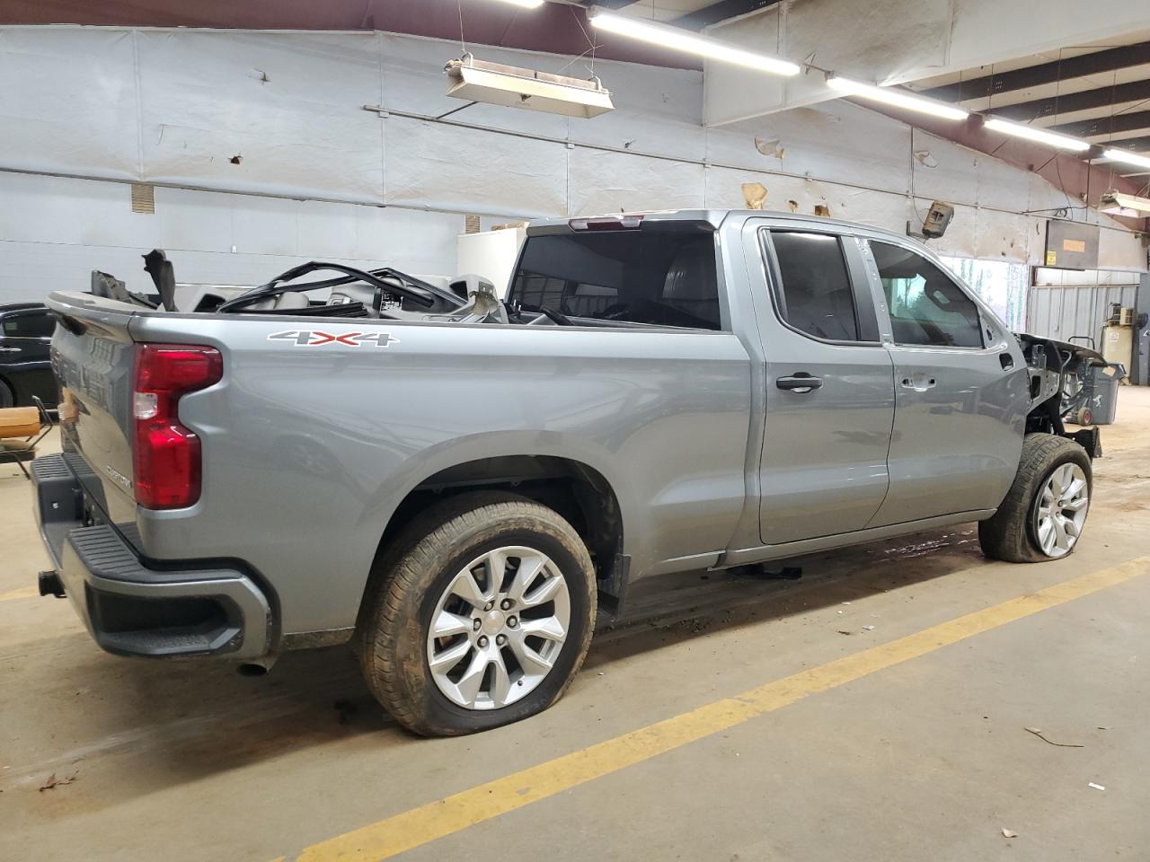2023 Chevrolet Silverado - Image 3