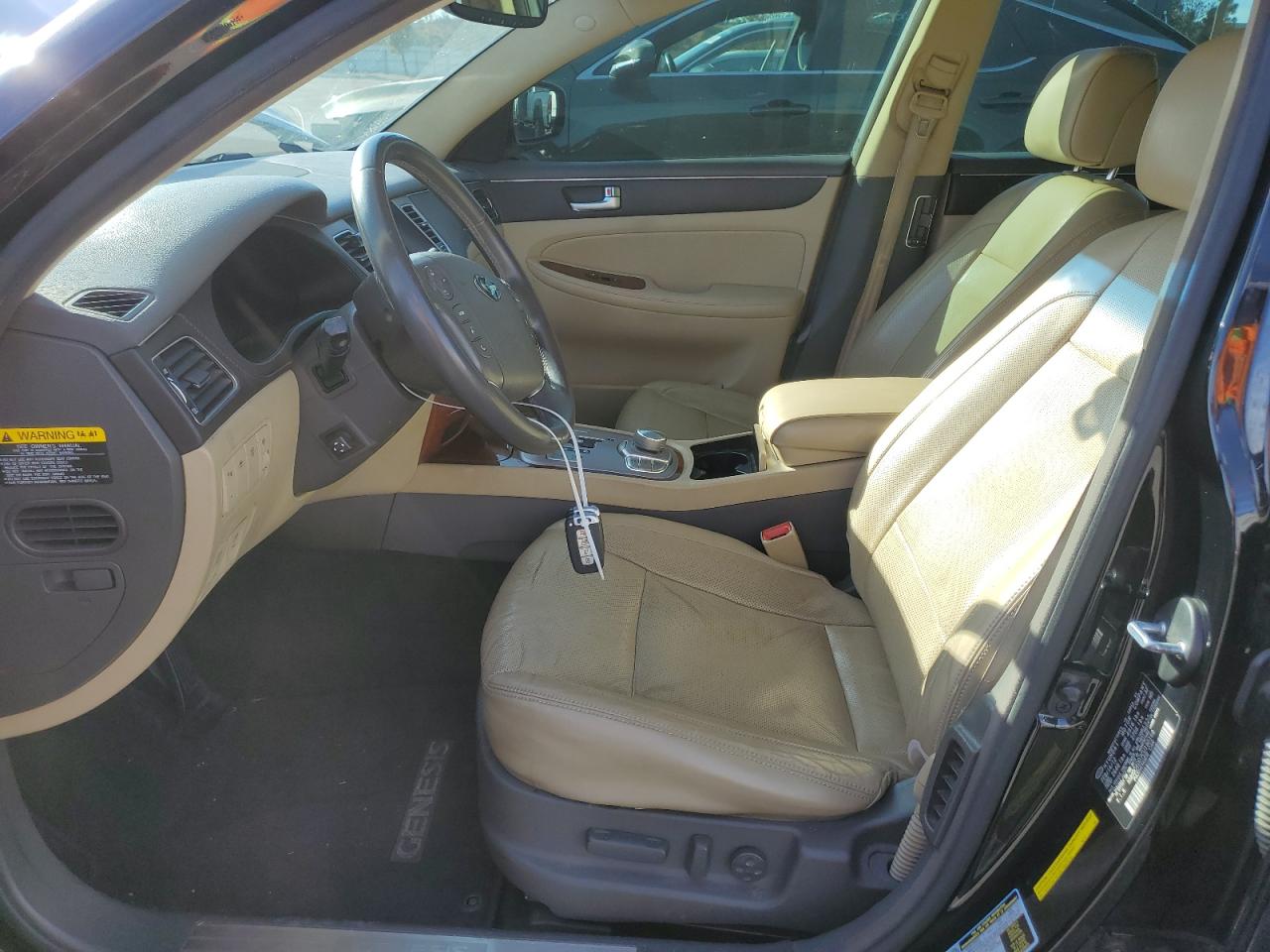 2012 Hyundai Genesis - Image 7