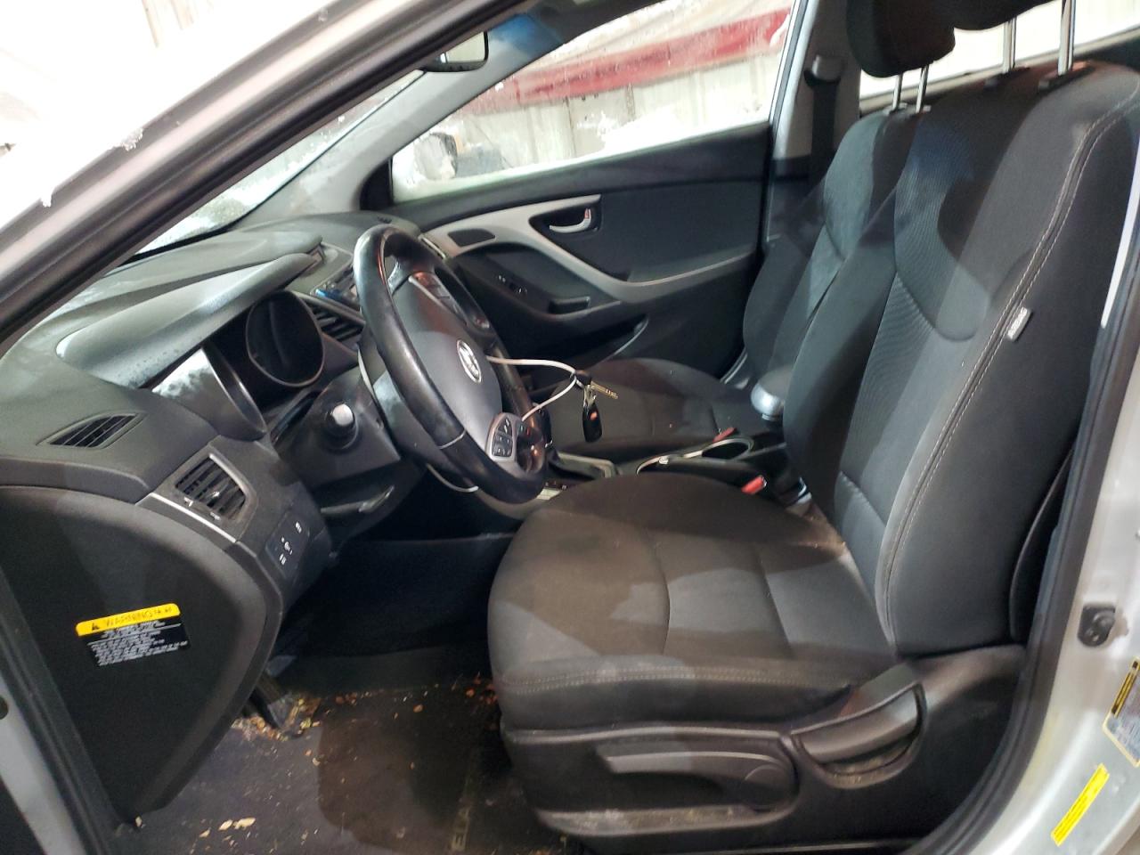 2015 Hyundai Elantra - Image 7