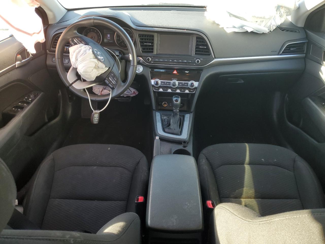 2020 Hyundai Elantra - Image 8