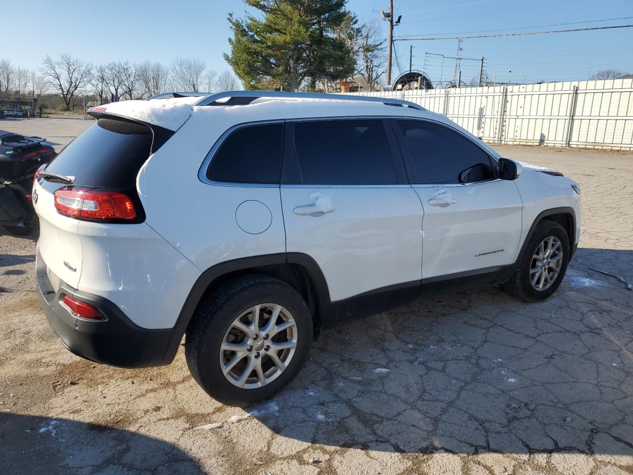 2017 Jeep Grand Cherokee - Image 3