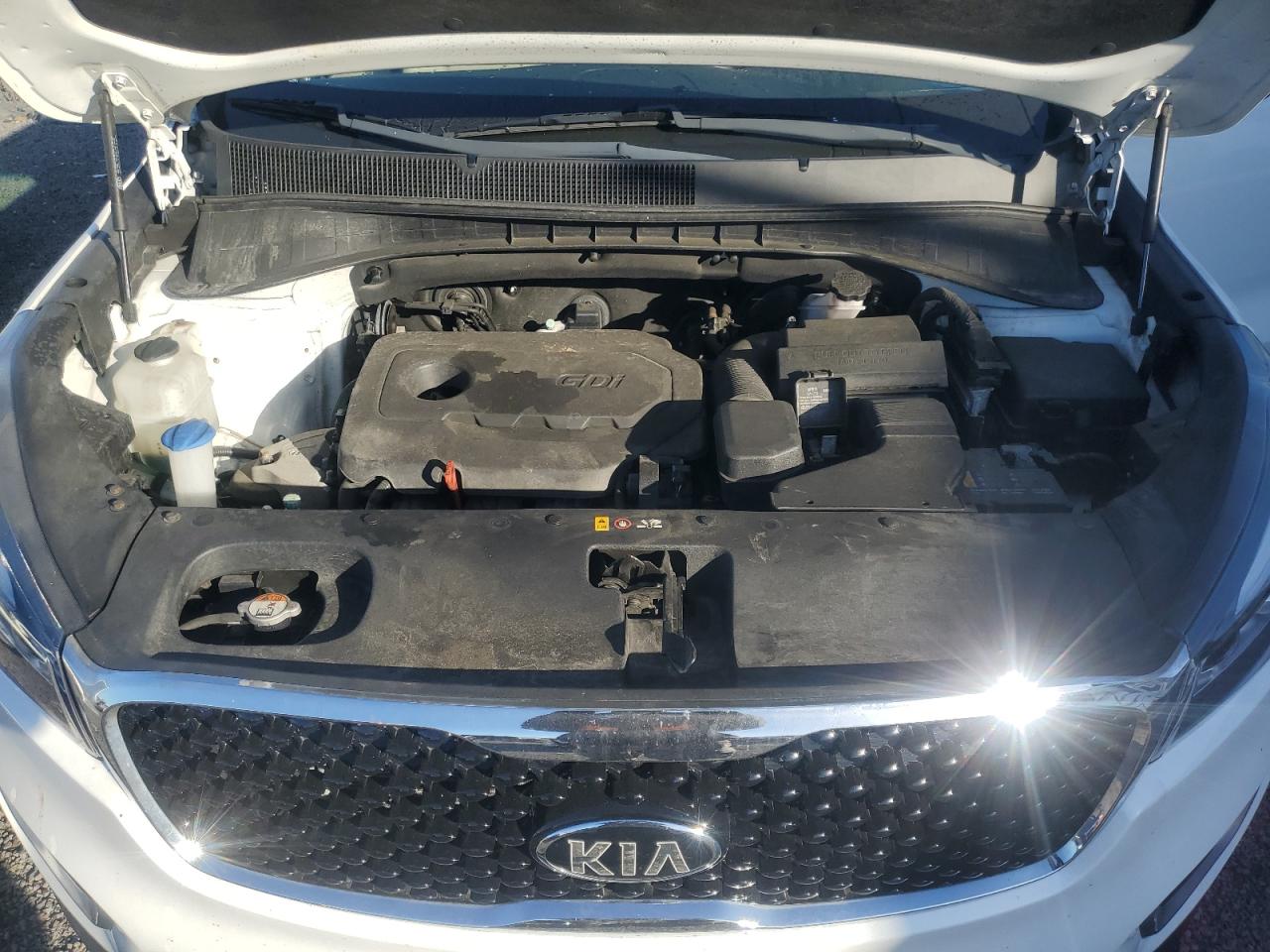 VIN 5XYPG4A3XJG420855 2018 KIA SORENTO no.12