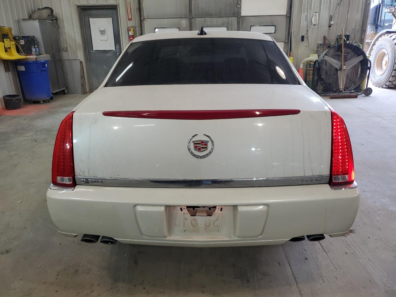 2010 Cadillac Dts VIN: 1G6KA5EY8AU124497 Lot: 85978114