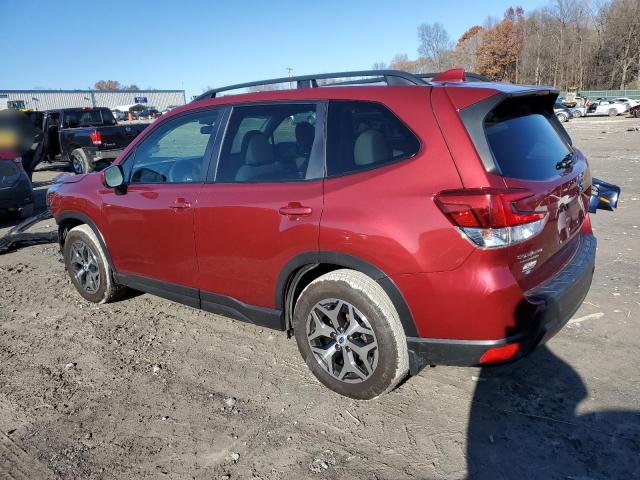  SUBARU FORESTER 2021 Красный