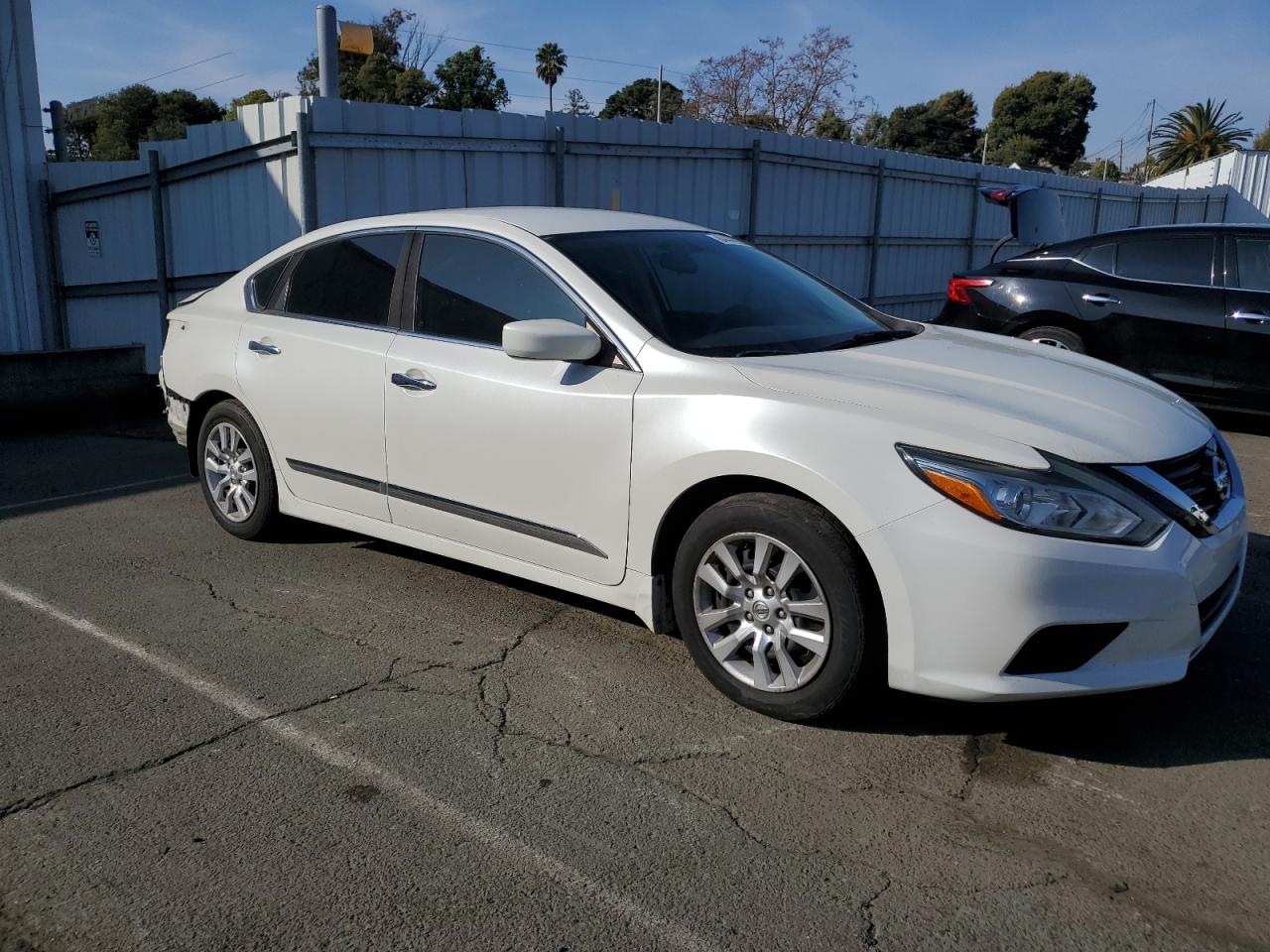 VIN 1N4AL3AP7GC156088 2016 NISSAN ALTIMA no.4