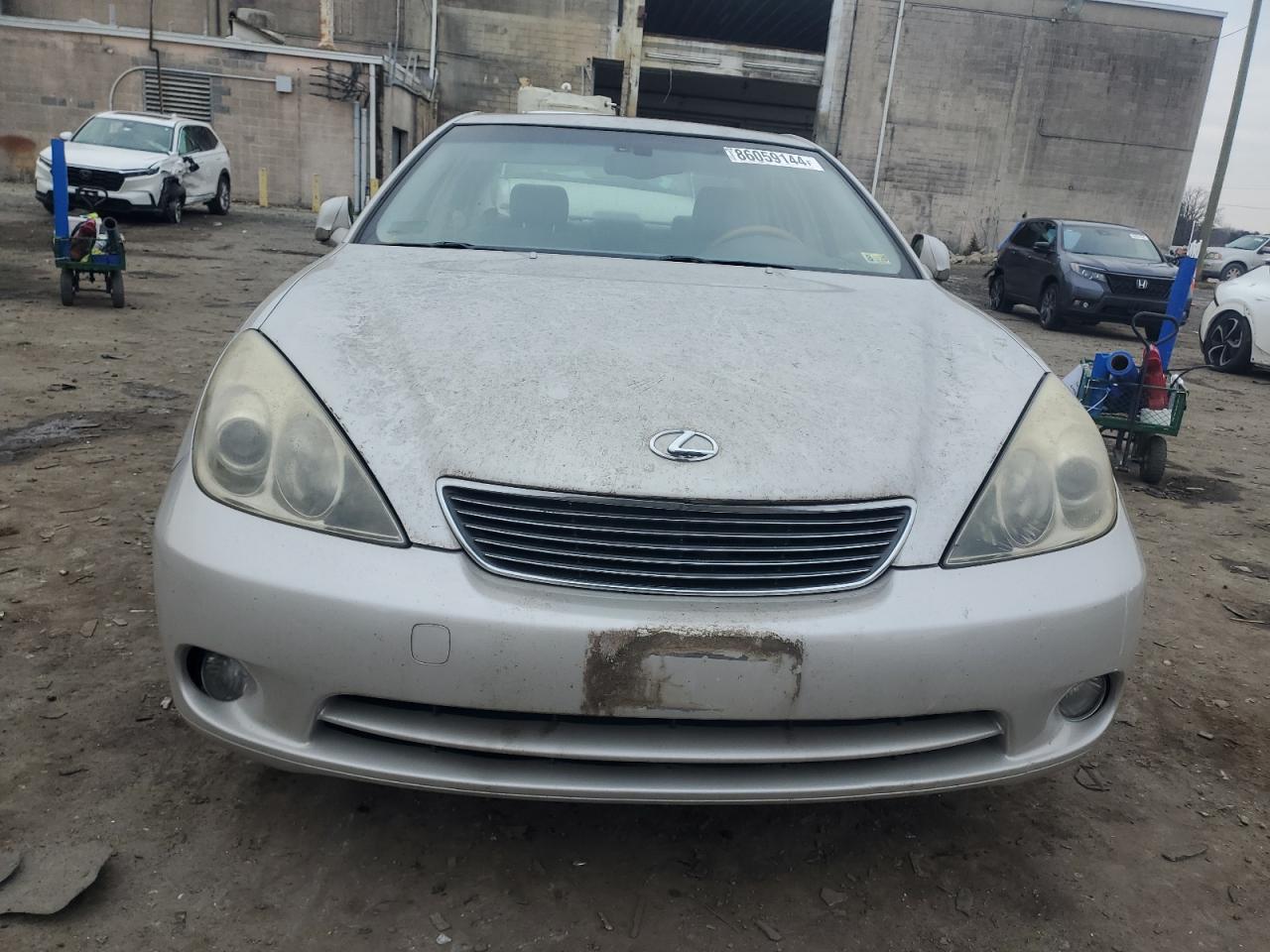 2005 Lexus ES - Image 5
