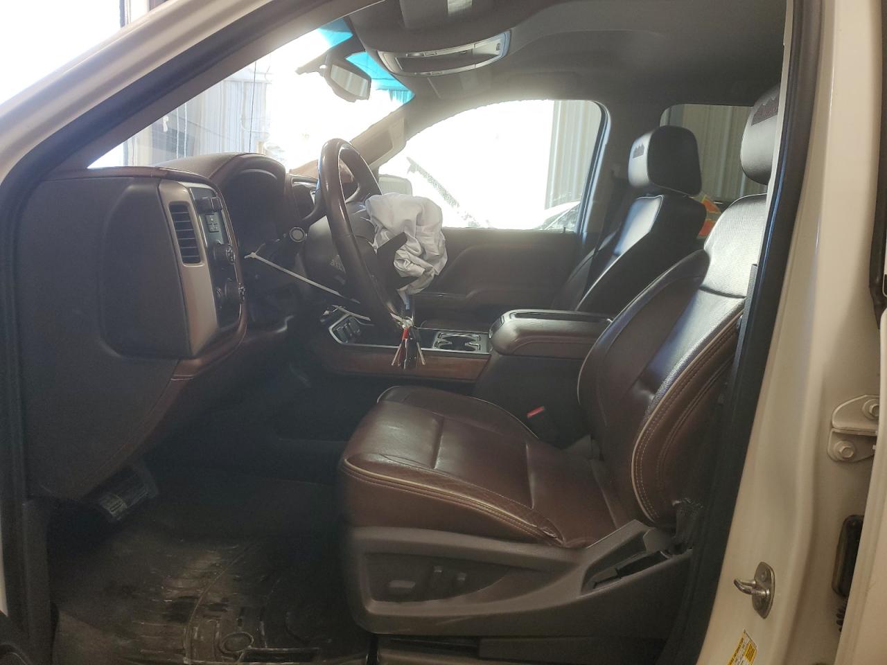 2015 Chevrolet Silverado - Image 7