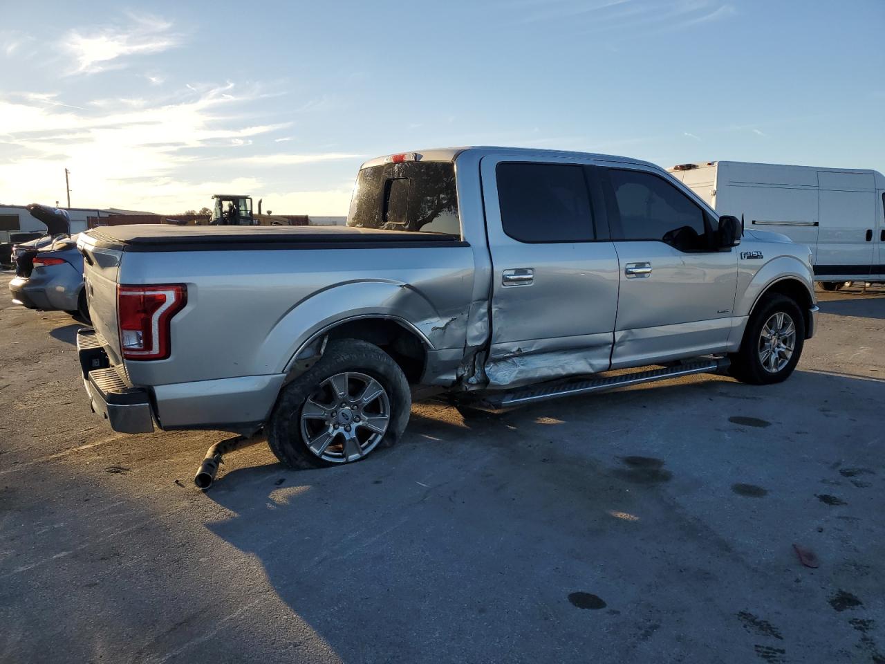 2015 Ford F-150 - Image 3