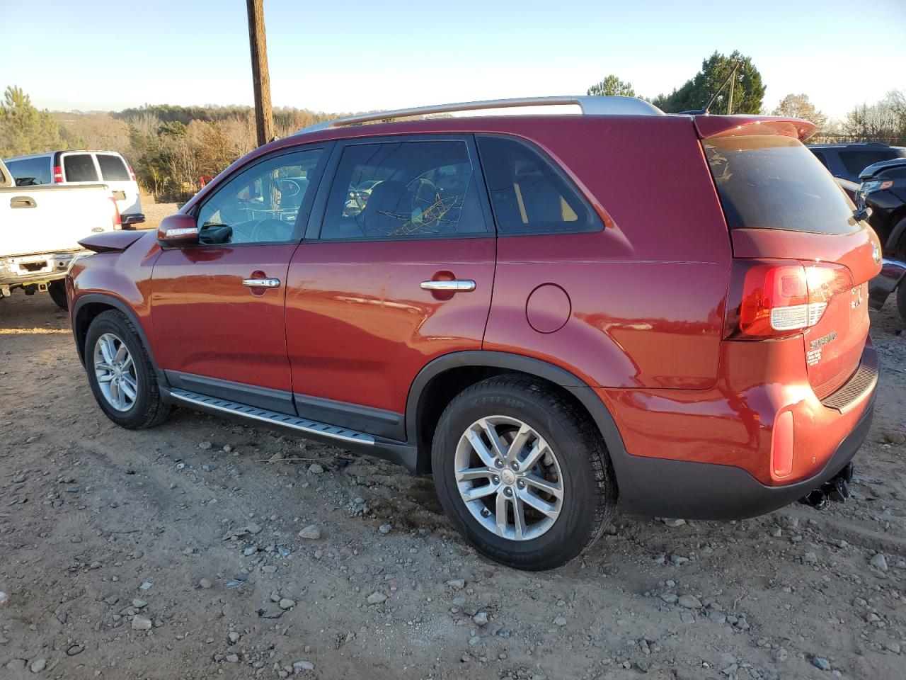 VIN 5XYKT4A62EG481221 2014 KIA SORENTO no.2