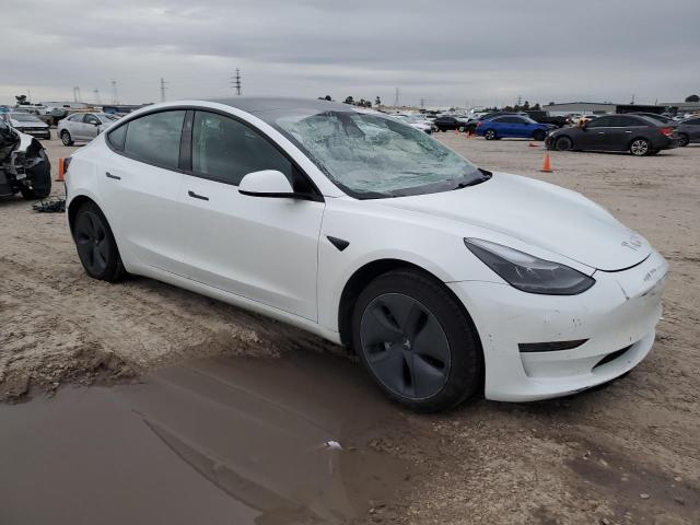  TESLA MODEL 3 2022 Белы