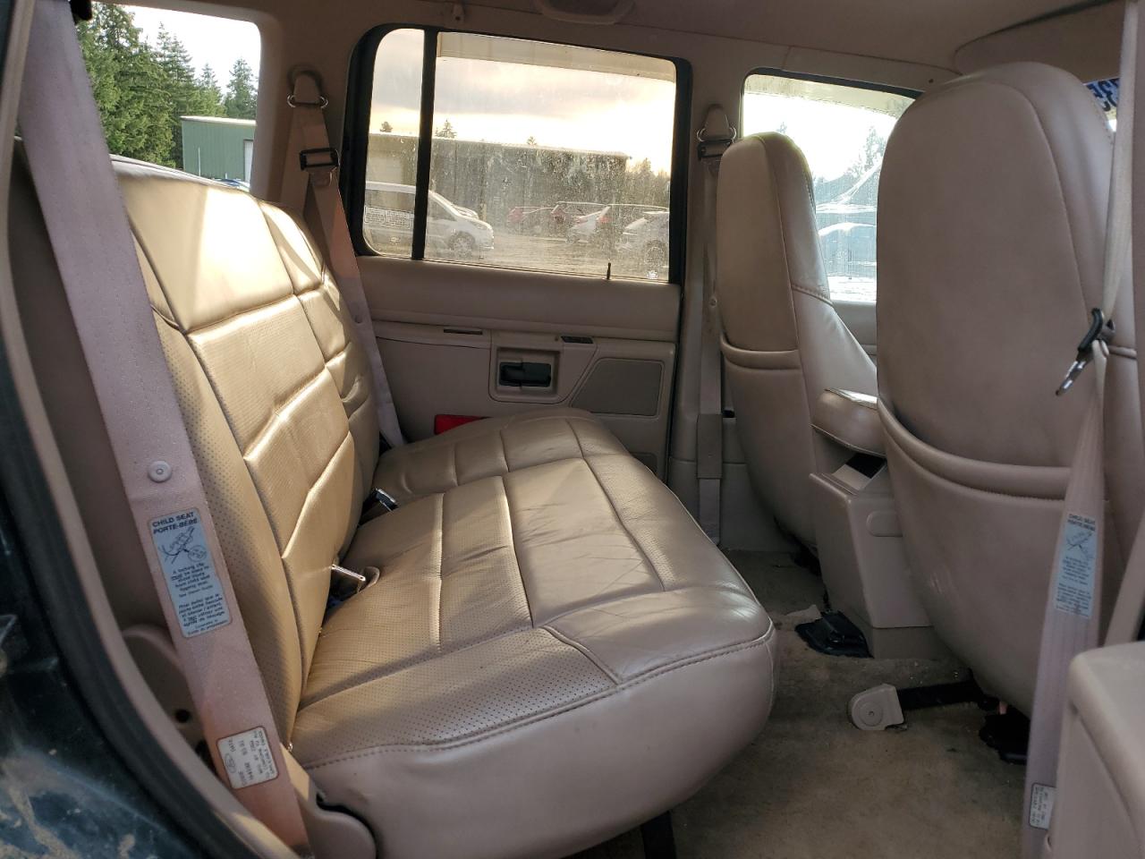 1992 Ford Explorer VIN: 1FMDU34X1NUB84827 Lot: 86973574