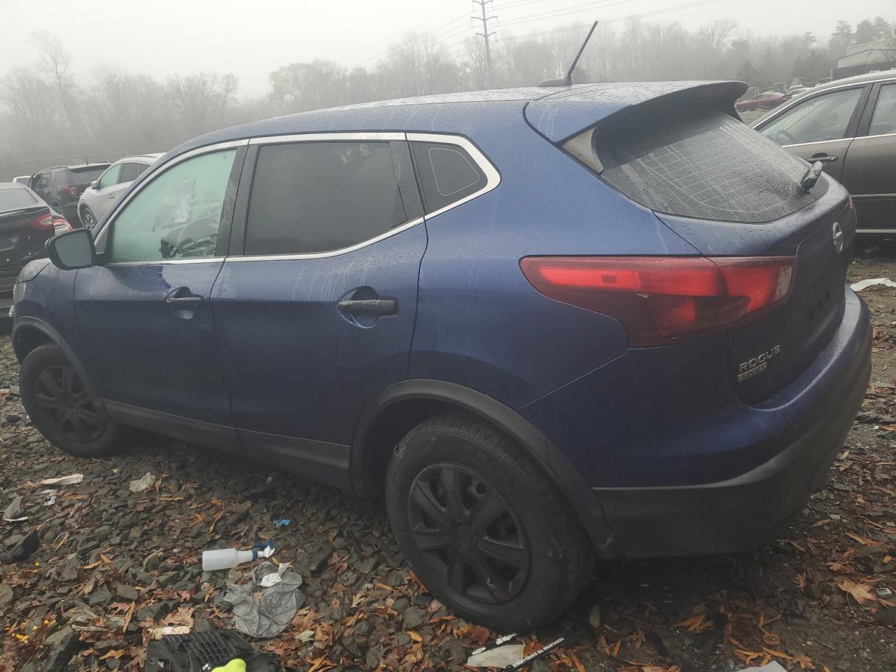 2019 Nissan Rogue - Image 2