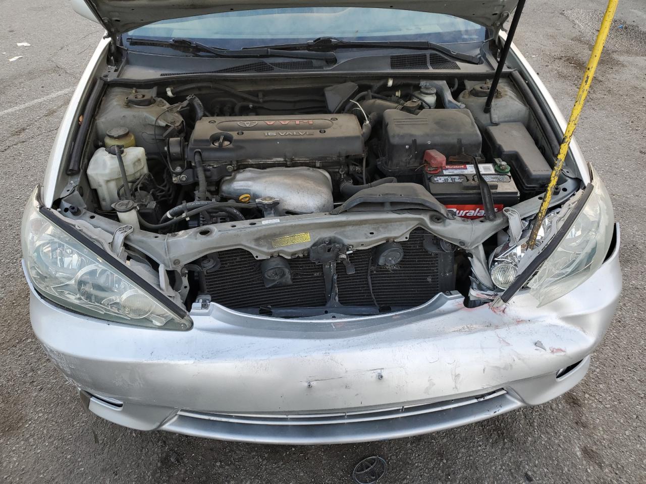 2005 Toyota Camry - Image 11
