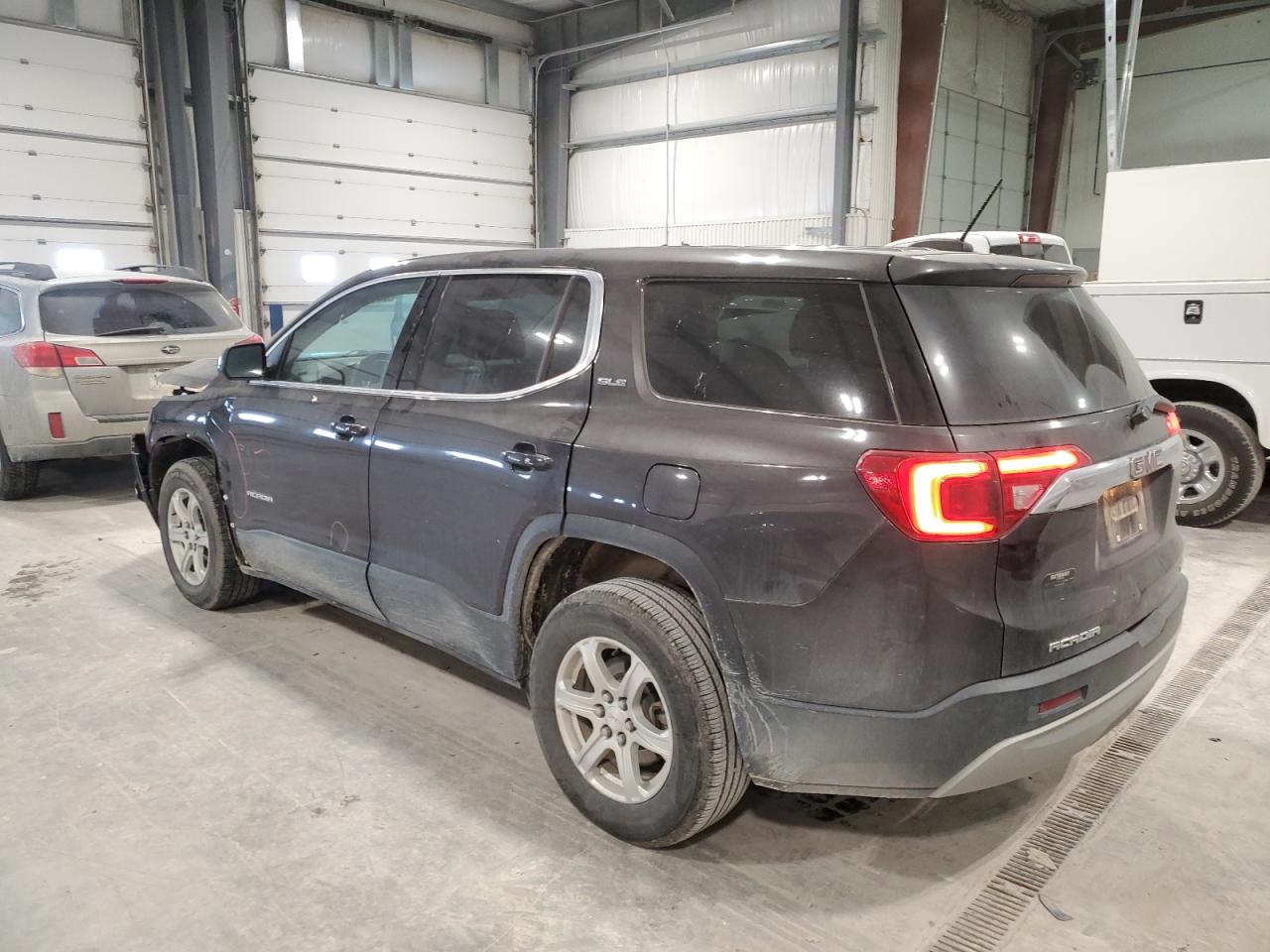 2019 GMC Acadia - Image 2