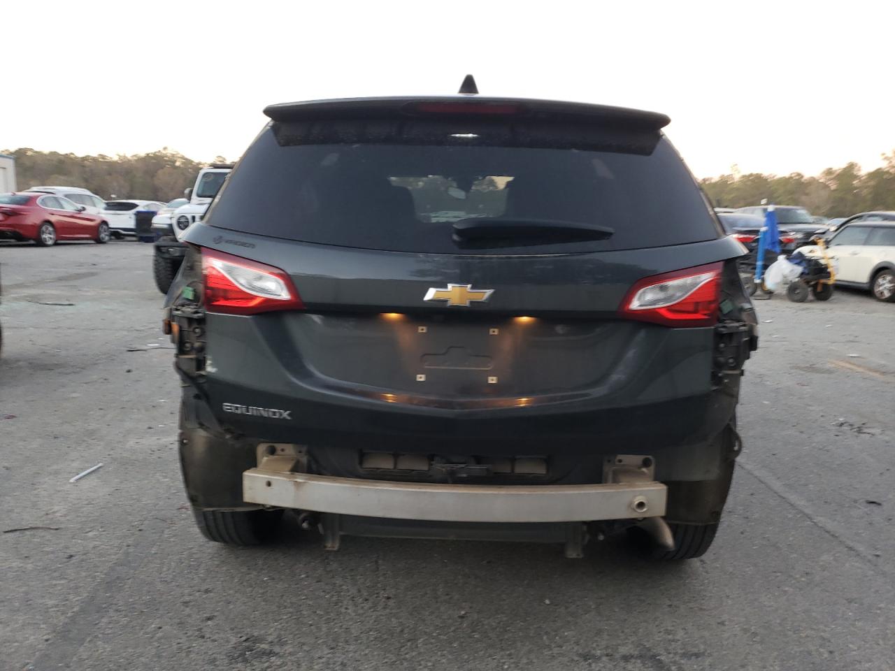 2020 Chevrolet Equinox - Image 6