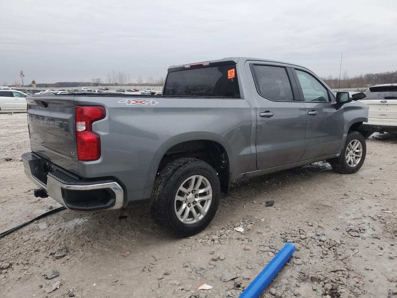 2021 Chevrolet Silverado - Image 3