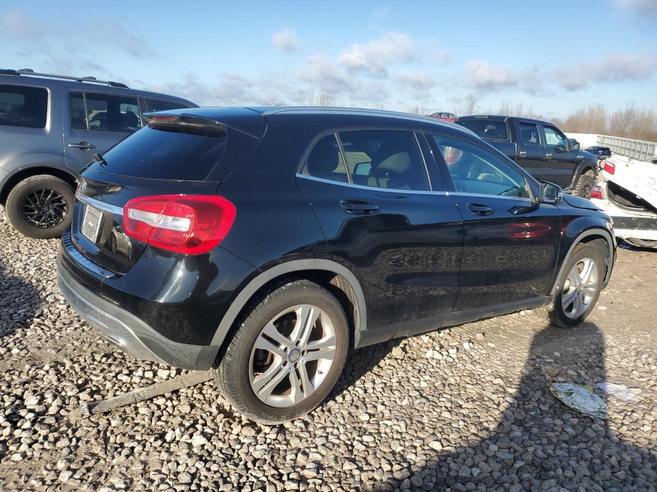 VIN WDCTG4EB2GJ253412 2016 MERCEDES-BENZ GLA-CLASS no.3