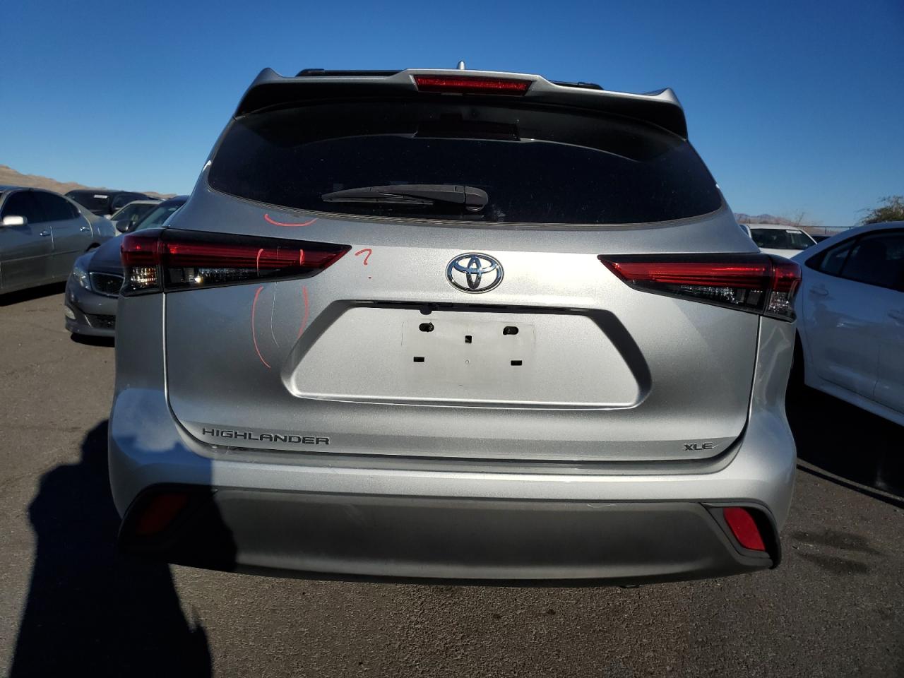 2021 Toyota Highlander - Image 6