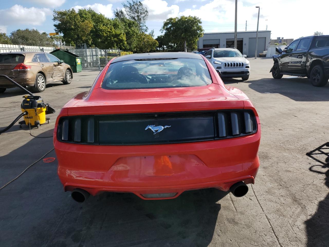 2017 Ford Mustang - Image 6