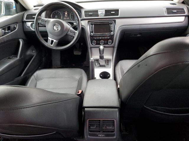 Sedans VOLKSWAGEN PASSAT 2014 Czarny