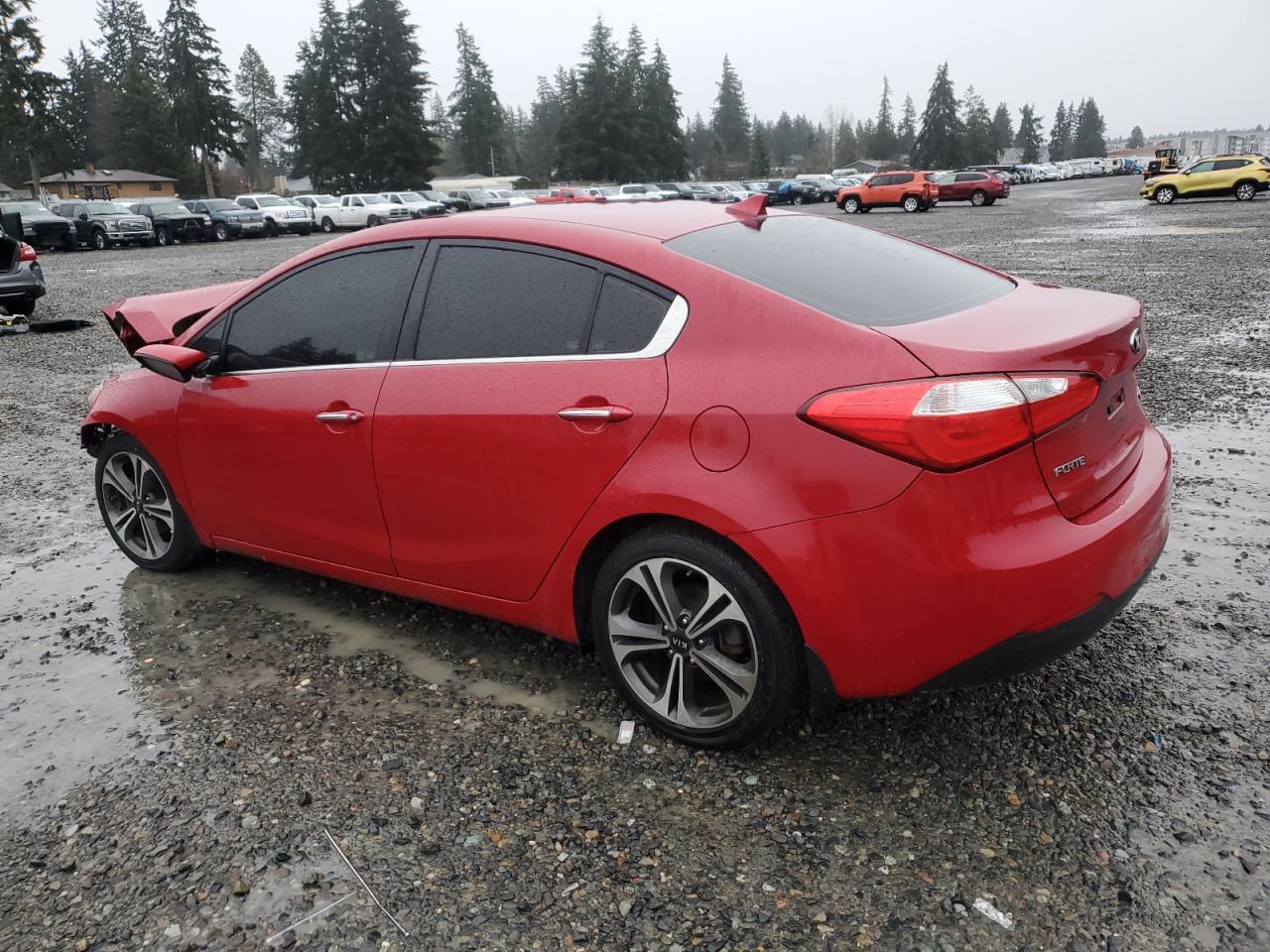 VIN KNAFZ4A85F5336411 2015 KIA FORTE no.2