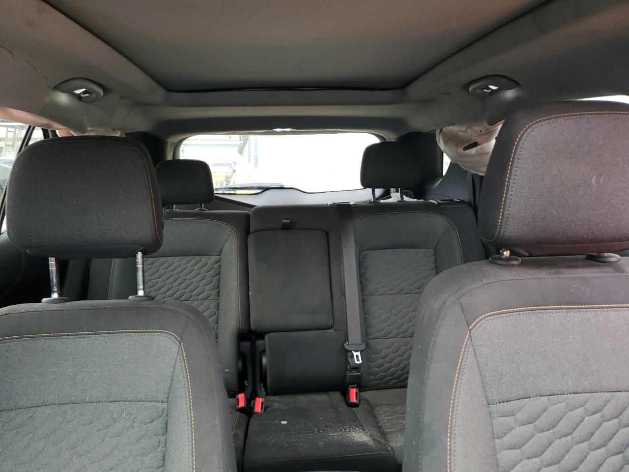 2020 Chevrolet Equinox - Image 10