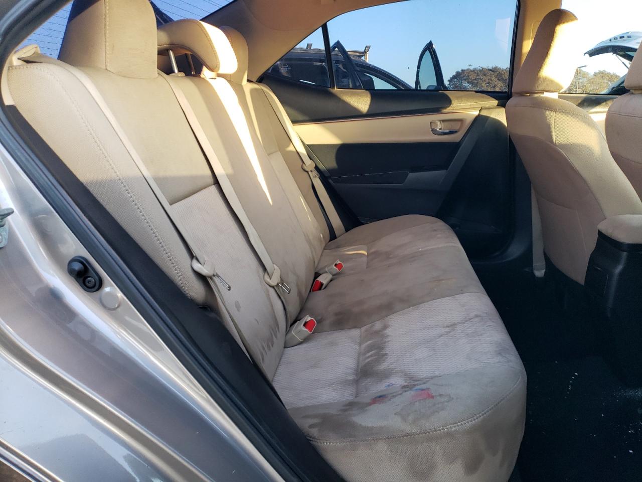 2014 Toyota Corolla L VIN: 5YFBURHE2EP174697 Lot: 87127064