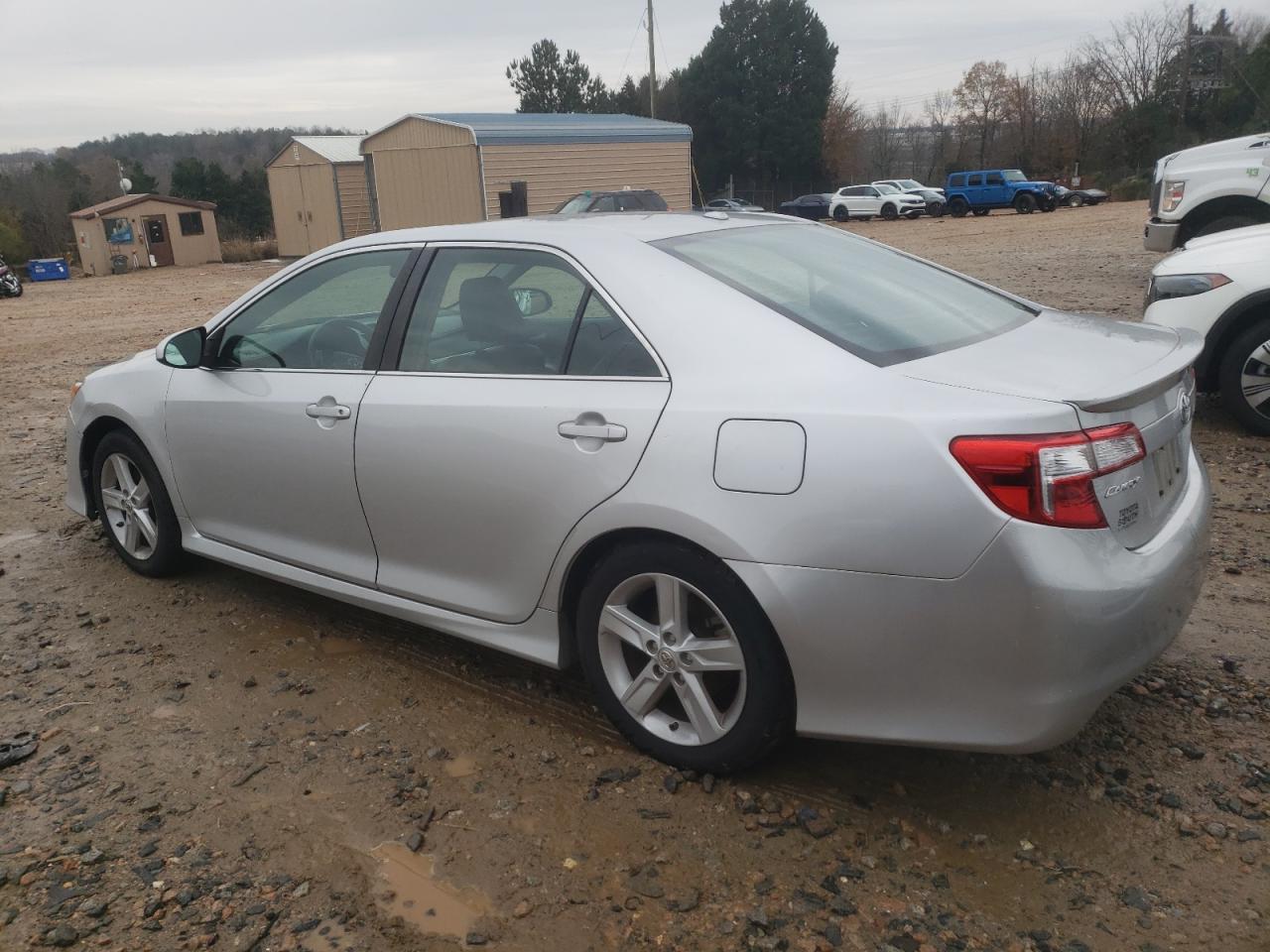 VIN 4T1BF1FKXDU232914 2013 TOYOTA CAMRY no.2