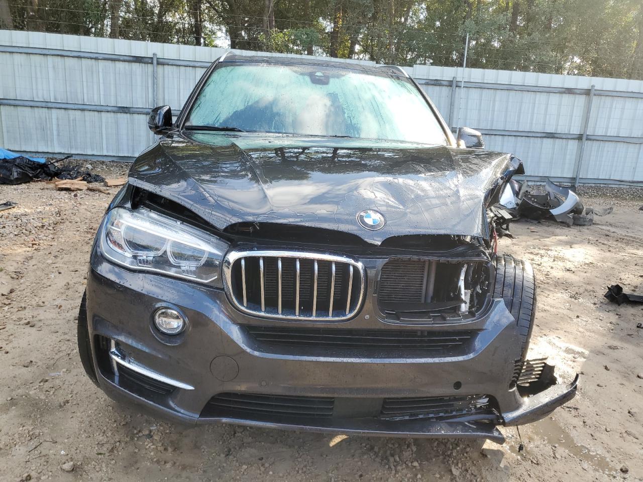 VIN 5UXKR2C59J0Z17004 2018 BMW X5 no.5