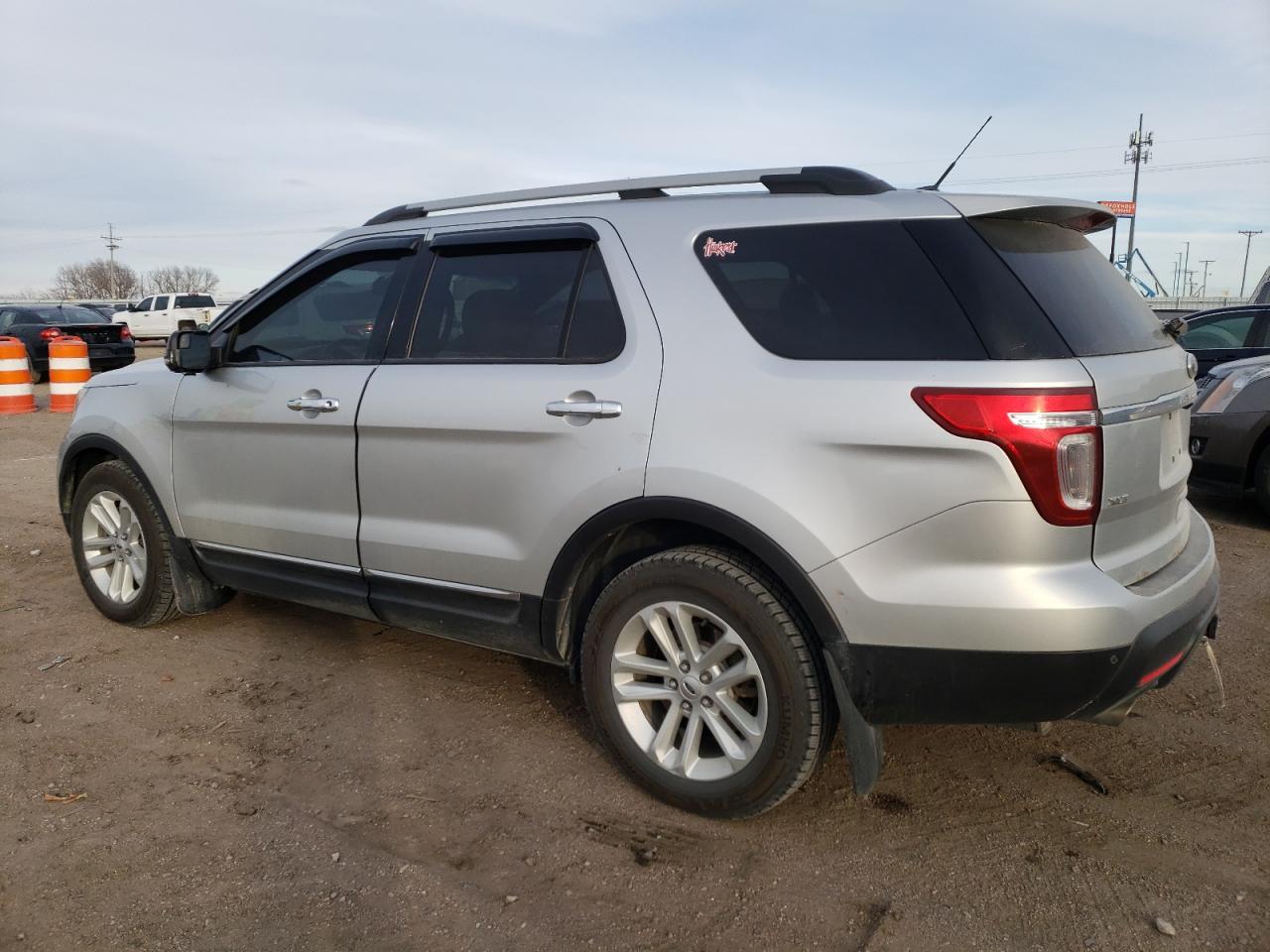 2012 Ford Explorer - Image 2
