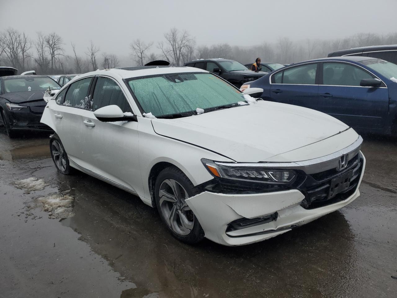 VIN 1HGCV1F49KA140593 2019 HONDA ACCORD no.4