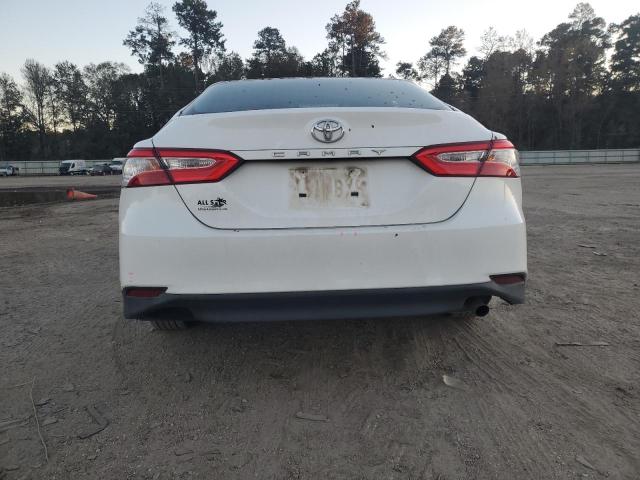  TOYOTA CAMRY 2018 White