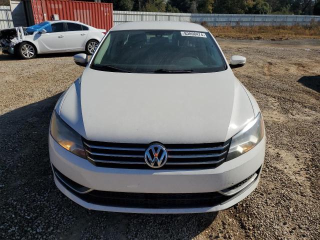  VOLKSWAGEN PASSAT 2014 White