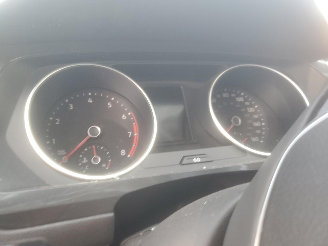 2019 Volkswagen Tiguan - Image 9