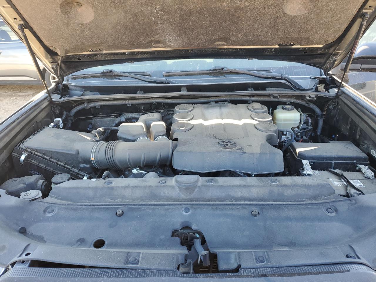 2019 Toyota 4Runner - Image 12