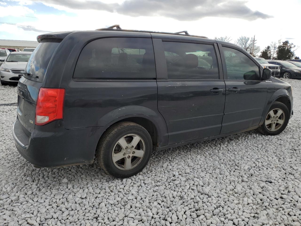 2011 Dodge Caravan - Image 3
