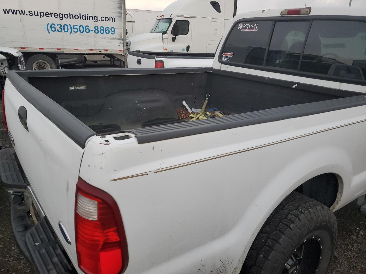 2000 Ford F350 - Image 10