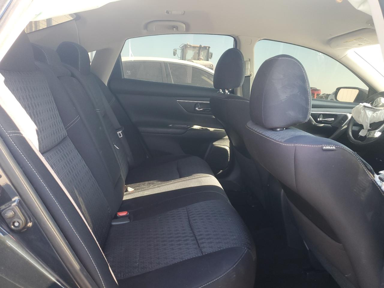 2017 Nissan Altima - Image 10