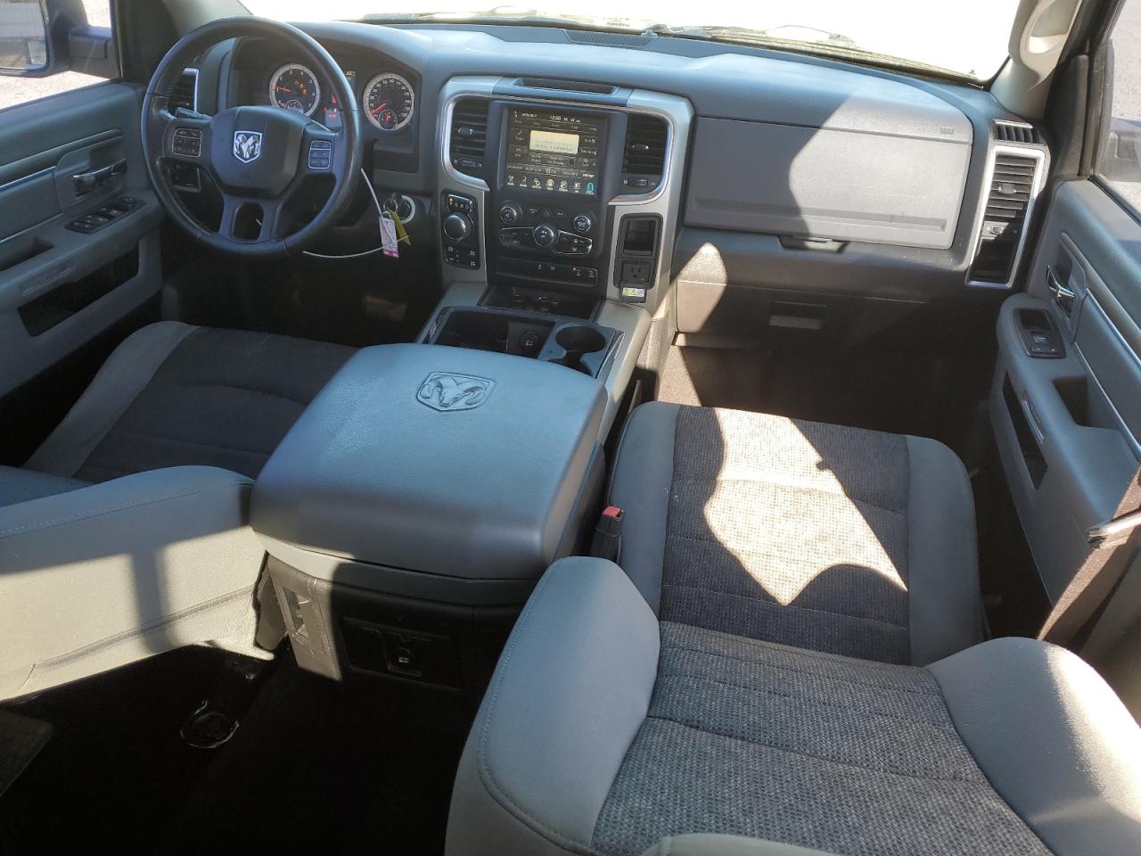2014 RAM 1500 - Image 8