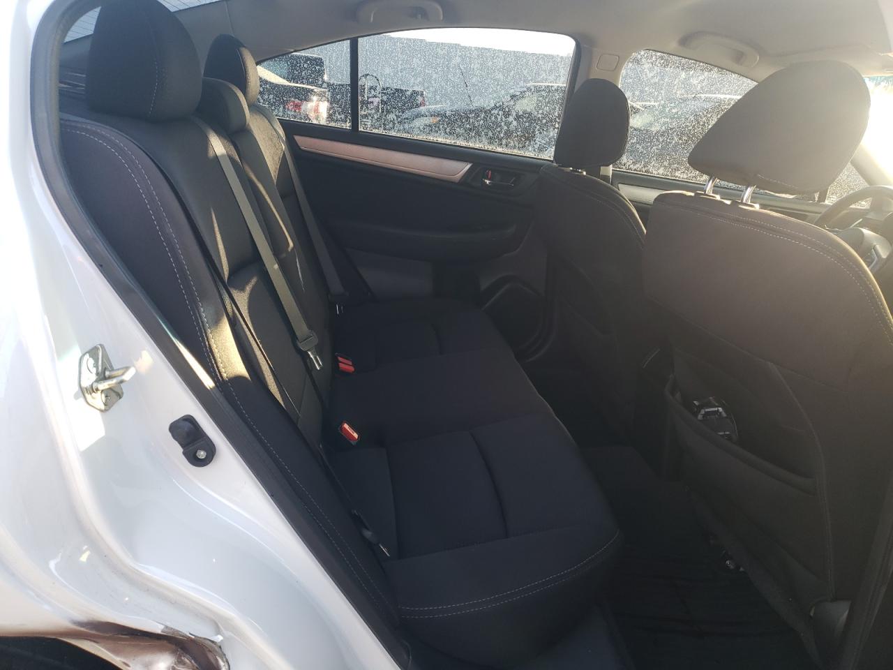 2016 Subaru Legacy - Image 10