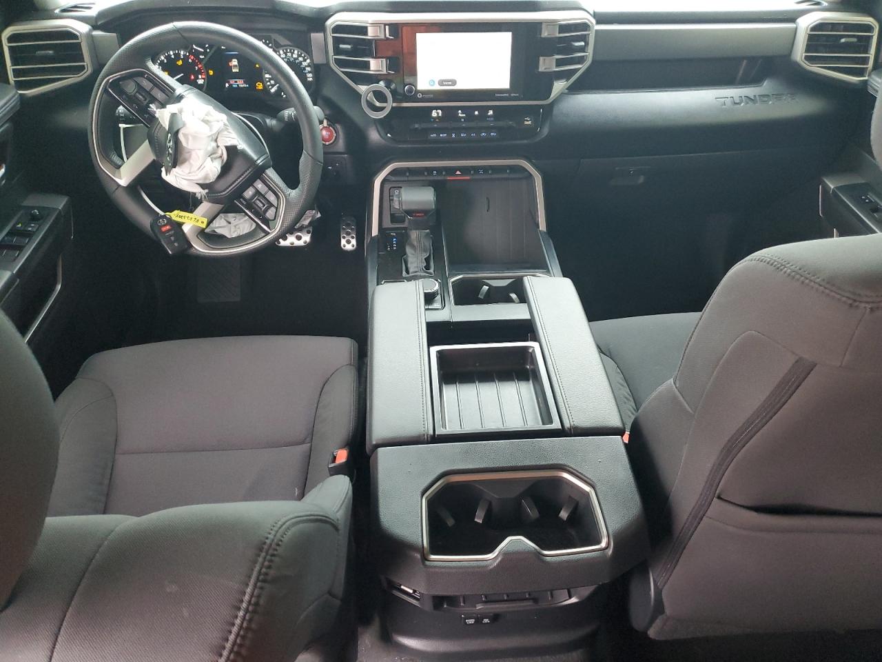 2024 Toyota Tundra - Image 8