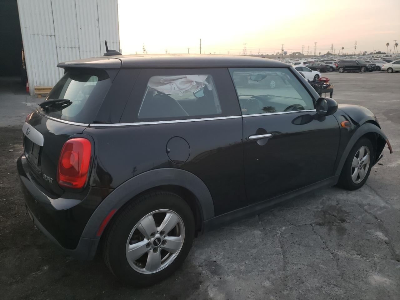 VIN WMWXM5C51F3A58424 2015 MINI COOPER no.3