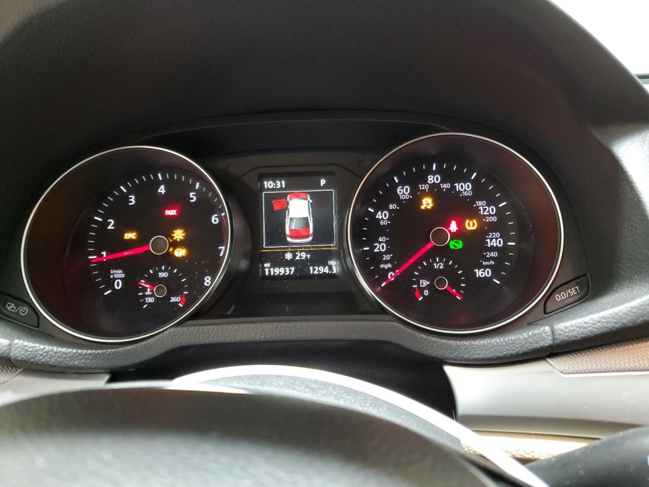 2019 Volkswagen Passat - Image 9