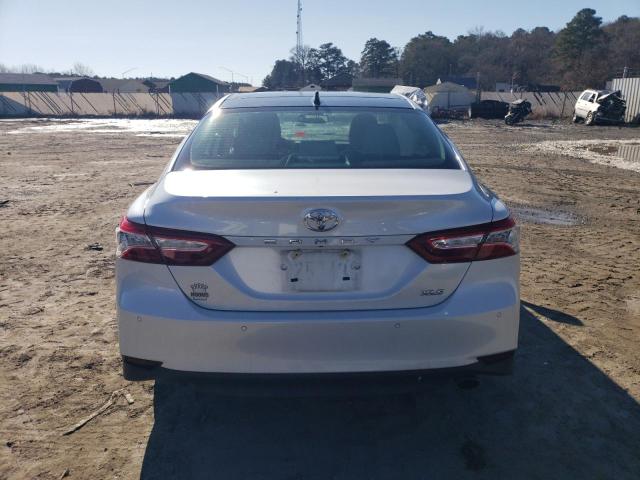  TOYOTA CAMRY 2019 White