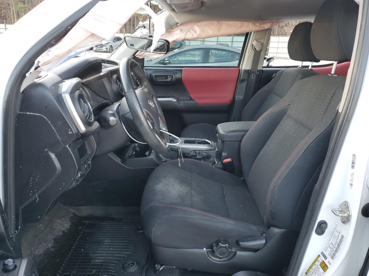 2019 Toyota Tacoma - Image 7