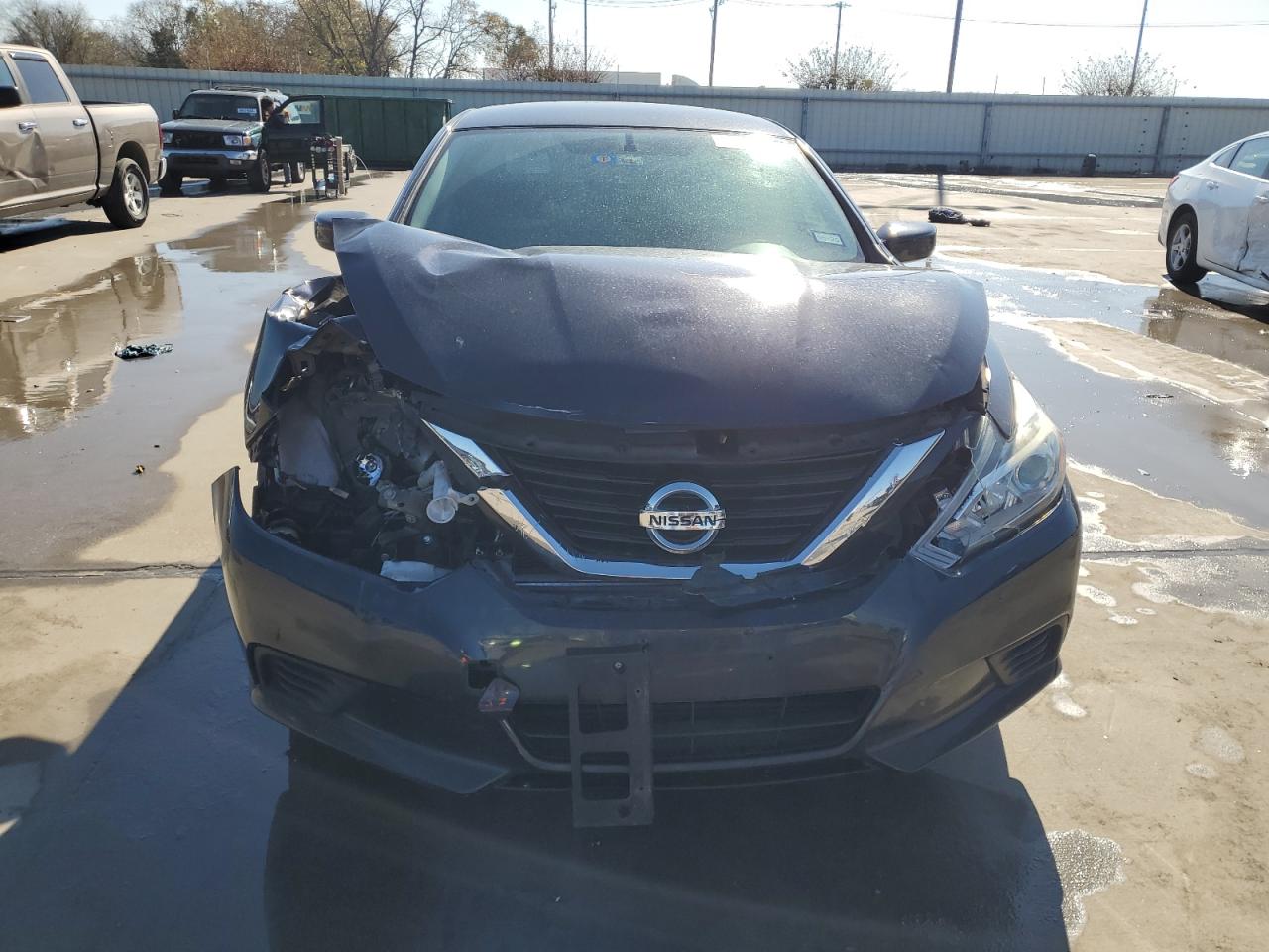 2018 Nissan Altima - Image 5