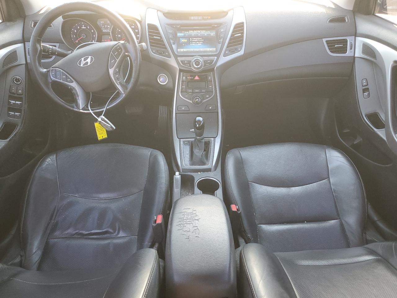 2014 Hyundai Elantra - Image 8