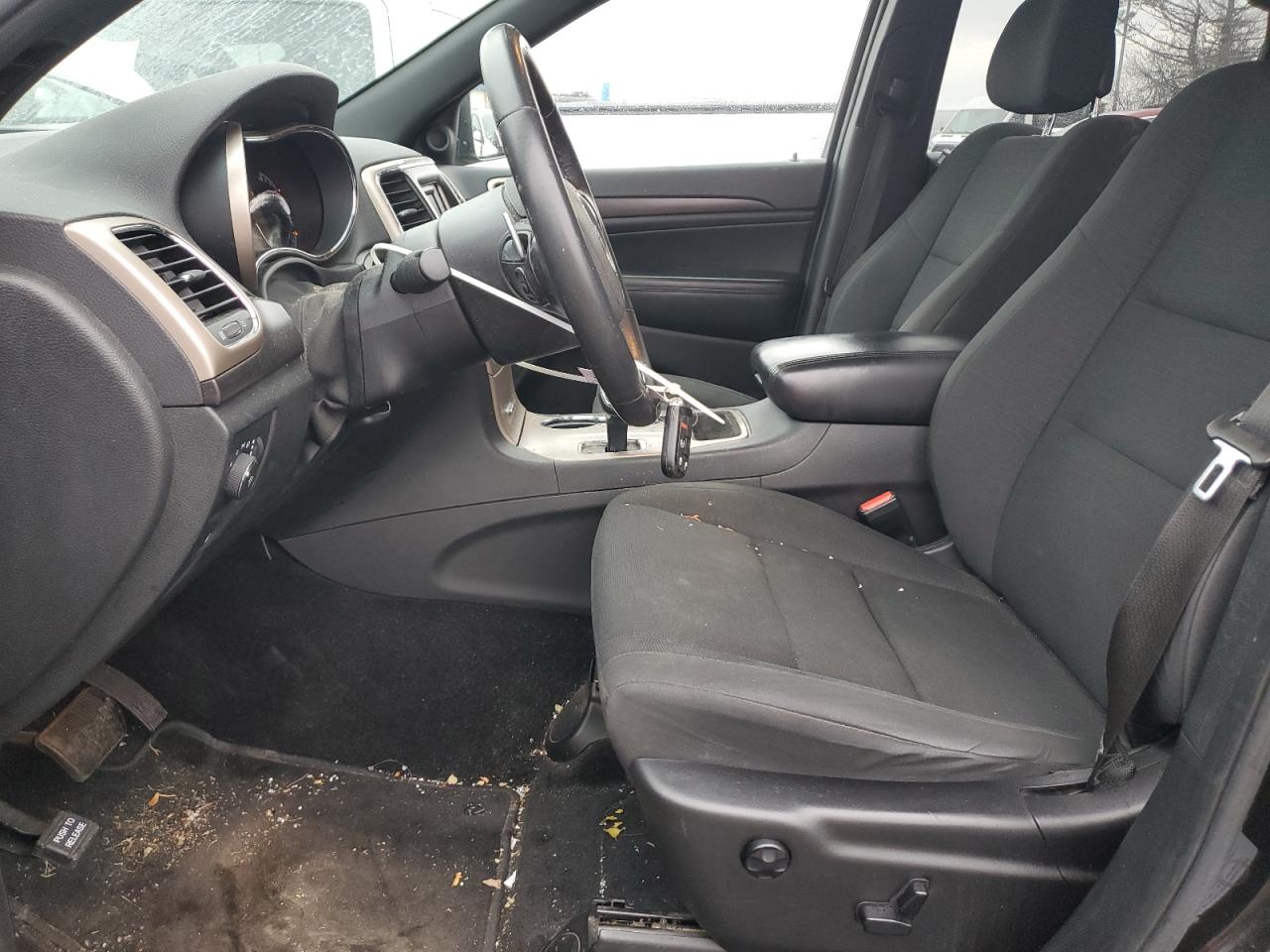 2015 Jeep Grand Cherokee - Image 7